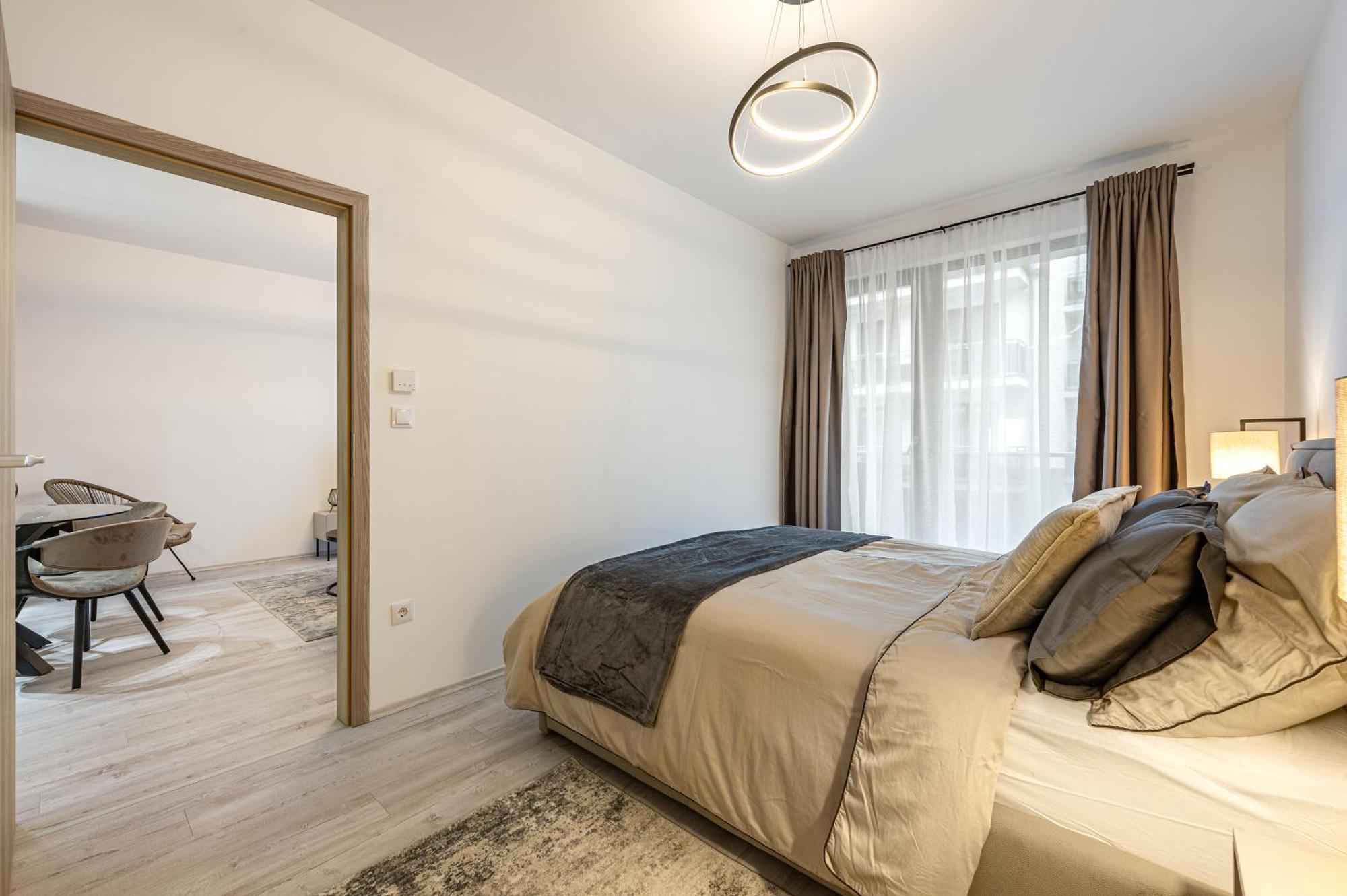 Brand New In A House Apartment