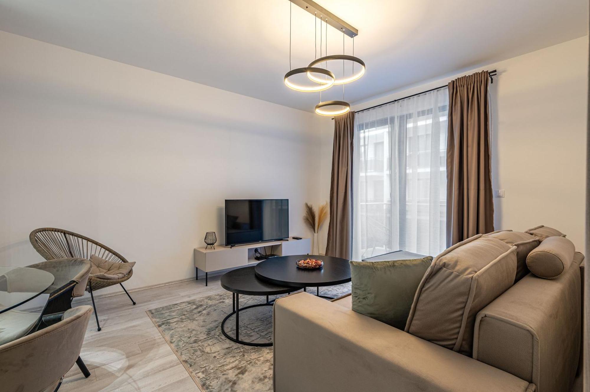 Brand New In A House Apartment *